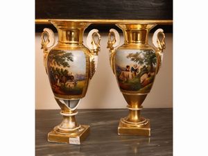 Coppia di vasi ad anfora in porcellana lumeggiata in oro  - Asta Una casa fiorentina. Tra tradizione e modernit Le collezioni, i dipinti, gli arredi - III  - Associazione Nazionale - Case d'Asta italiane