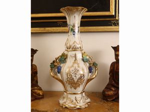 Coppia di vasi in porcellana  - Asta Una casa fiorentina. Tra tradizione e modernit Le collezioni, i dipinti, gli arredi - III  - Associazione Nazionale - Case d'Asta italiane