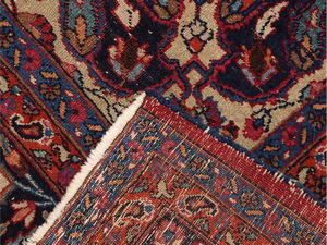 Tappeto persiano  - Asta Una casa fiorentina. Tra tradizione e modernit Le collezioni, i dipinti, gli arredi - III  - Associazione Nazionale - Case d'Asta italiane