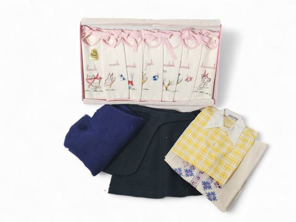 Guardaroba da bambini  - Asta Vintagemania - Associazione Nazionale - Case d'Asta italiane