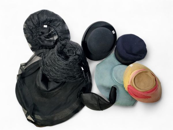 Lotto di cappelli d'epoca  - Asta Vintagemania - Associazione Nazionale - Case d'Asta italiane