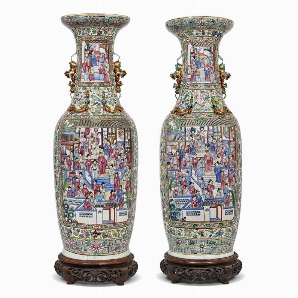 COPPIA DI VASI CANTON, CINA, DINASTIA QING, SEC. XIX  - Asta Arte Orientale - Associazione Nazionale - Case d'Asta italiane