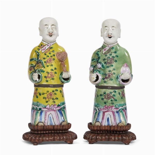 DUE FIGURE, CINA, DINASTIA QING, SEC.XVIII-XIX  - Asta Arte Orientale - Associazione Nazionale - Case d'Asta italiane