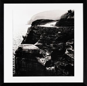 PIERGIORGIO BRANZI : Scogliere dIschia  - Asta Fotografia - Associazione Nazionale - Case d'Asta italiane