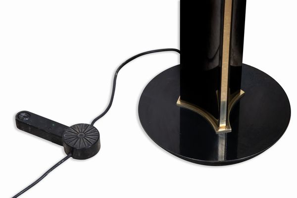 GIANFRANCO FRATTINIPadova, 1926 - Milano, 2004 : Lampada vintage da terra  - Asta 1950-1980 Design and Decor - Associazione Nazionale - Case d'Asta italiane