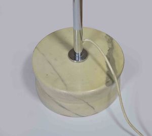 GINO SARFATTIVenezia, 1912 - Gravedona, 1985 : Lampada da terra vintage 1094  - Asta 1950-1980 Design and Decor - Associazione Nazionale - Case d'Asta italiane