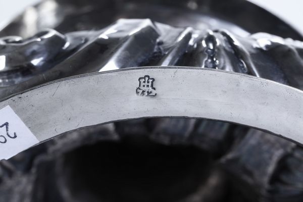 Rara coppia di candelieri. Genova, marchio della Torretta per l'anno (1)732  - Asta Argenti da Collezione | Antichi - Associazione Nazionale - Case d'Asta italiane