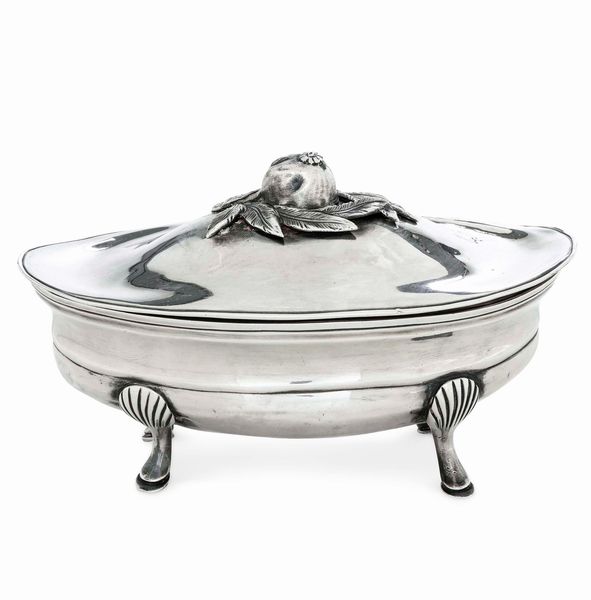 Zuccheriera. Torino, seconda metà del XVIII secolo. Assaggiattore e contrassaggiatore Giuseppe Vernoni (1778-1824). Marchio dell'argentiere consunto di difficile lettura (Giovanni Fino?) e marchi di ricontrollo in uso dal 1824 al 1872  - Asta Argenti da Collezione | Antichi - Associazione Nazionale - Case d'Asta italiane