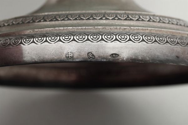 Vaso a balaustro. Regno di Sardegna (Novara ?), marchi camerali e di titolo in uso dal 1824 al 1872. Argentiere Ferdinando Canetti (1815-1824)  - Asta Argenti da Collezione | Antichi - Associazione Nazionale - Case d'Asta italiane