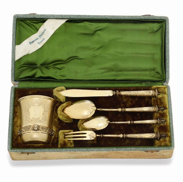 Set di quattro posate e bicchiere da viaggio. Argenteria tedesca, inizi del XX secolo per Maison Leopoldo Janesich, Trieste  - Asta Argenti da Collezione | Antichi - Associazione Nazionale - Case d'Asta italiane