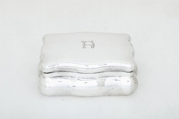 Scatola portagioie. Argenteria artistica italiana del XX secolo. Maison Mario Buccellati  - Asta Argenti da Collezione | Antichi - Associazione Nazionale - Case d'Asta italiane