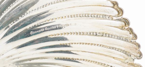 Ciotola a forma di conchiglie. Argentiere Clementi, Bologna per Maison Gianmaria Buccellati. Italia XX-XXI secolo  - Asta Argenti da Collezione | Antichi - Associazione Nazionale - Case d'Asta italiane