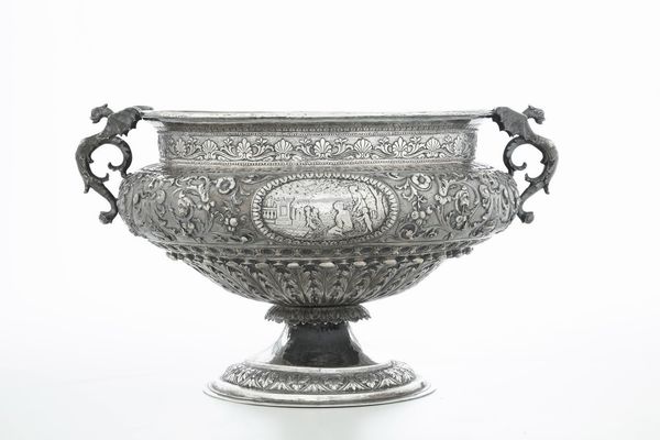 Centrotavola. Argenteria artistica italiana, prima metà del XX secolo  - Asta Argenti da Collezione | Antichi - Associazione Nazionale - Case d'Asta italiane