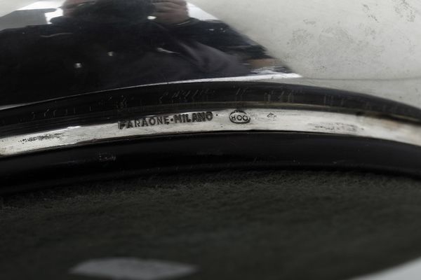 Coppia di sottobottiglia. Argenteria milanese del XX secolo, Faraone, Milano  - Asta Argenti da Collezione | Antichi - Associazione Nazionale - Case d'Asta italiane