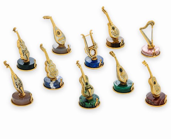 Dieci segnaposto a soggetto musicale. Argenteria artistica italiana del XX-XXI secolo  - Asta Argenti da Collezione | Antichi - Associazione Nazionale - Case d'Asta italiane