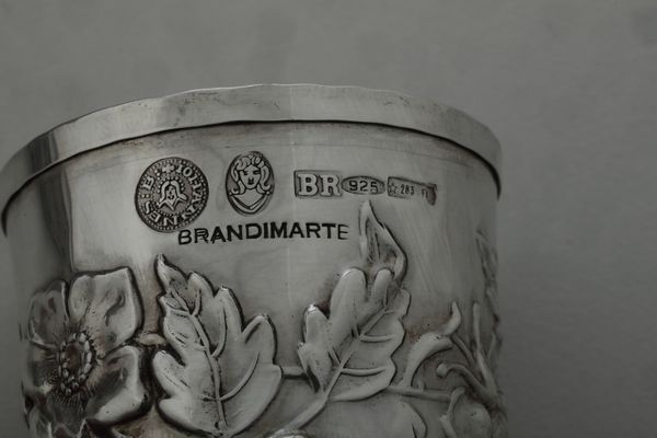 Sei bicchieri e vassoio. Argenteria artistica fiorentina del XX-XXI secolo, argentiere Brandimarte  - Asta Argenti da Collezione | Antichi - Associazione Nazionale - Case d'Asta italiane