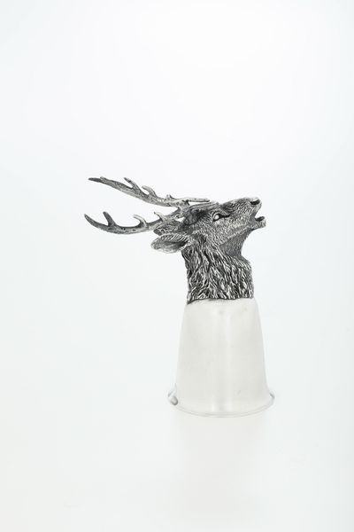 Bicchiere da caccia a foggia di testa di cervo. Maison Gucci, Italia XX-XXI secolo  - Asta Argenti da Collezione | Antichi - Associazione Nazionale - Case d'Asta italiane