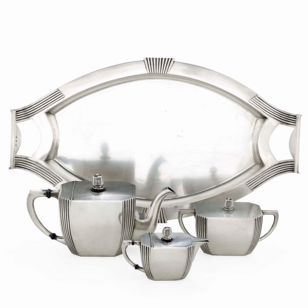 Servizio da tè e caffè decò. Manifattura tedesca prima metà XX secolo  - Asta Argenti da Collezione | Antichi - Associazione Nazionale - Case d'Asta italiane