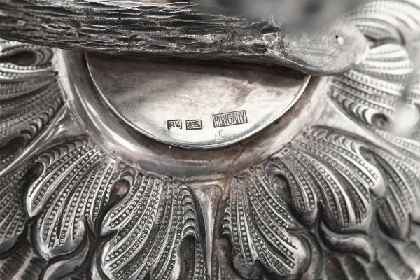 Candelabro e portaspezie. Ungheria, Budapest, XX secolo  - Asta Argenti da Collezione | Antichi - Associazione Nazionale - Case d'Asta italiane