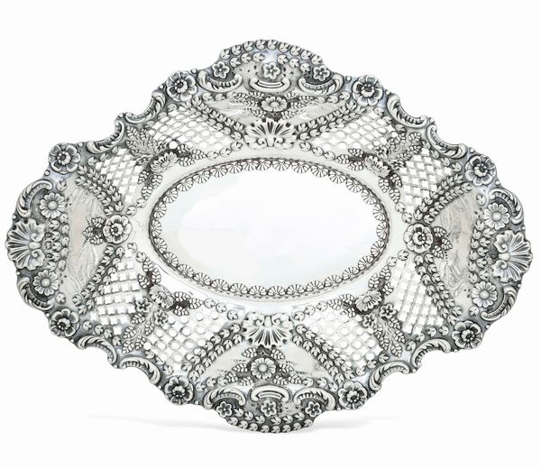 Centrotavola. Birmingham, 1905. Marchio dell'argentiere parziale di difficile lettura  - Asta Argenti da Collezione | Antichi - Associazione Nazionale - Case d'Asta italiane