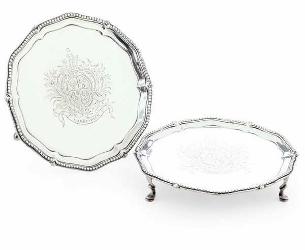 Coppia di salver. Dublino XVIII secolo  - Asta Argenti da Collezione | Antichi - Associazione Nazionale - Case d'Asta italiane