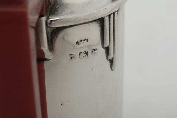 Caffettiera e teiera. Birmingham, 1934. Argentiere Roberts & Dore  - Asta Argenti da Collezione | Antichi - Associazione Nazionale - Case d'Asta italiane