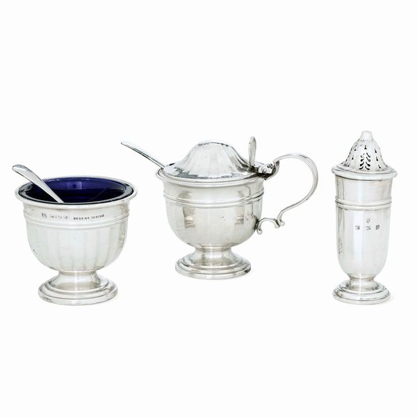 Set da condimento entro custodia. Birmingham, 1937. Marchio dell'argentiere (non identificato)  - Asta Argenti da Collezione | Antichi - Associazione Nazionale - Case d'Asta italiane