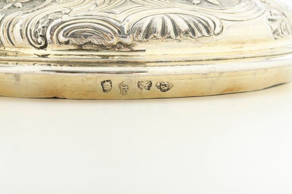 Coppa. Londra, 1742. Marchio dell'argentiere A V con stella e punto (non identificato)  - Asta Argenti da Collezione | Antichi - Associazione Nazionale - Case d'Asta italiane