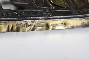 Madonna con bambino. Icona su tavola, Russia, XVIII-XIX secolo.  Riza. Mosca, 186(?). Marchi del saggiatore I. Avdeyv (1852-1862) e dell'argentiere T A documentato dal 1857 al 1863. Marchio Fabergè di epoca successiva  - Asta Argenti da Collezione | Antichi - Associazione Nazionale - Case d'Asta italiane