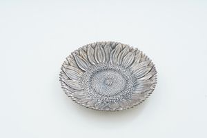 Grande ciotola a girasole. Argentiere Clementi, Bologna per Maison Gianmaria Buccellati. Italia XX-XXI secolo  - Asta Argenti da Collezione | Antichi - Associazione Nazionale - Case d'Asta italiane
