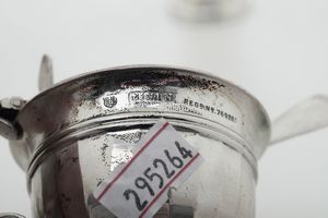 Set da condimento entro custodia. Birmingham, 1937. Marchio dell'argentiere (non identificato)  - Asta Argenti da Collezione | Antichi - Associazione Nazionale - Case d'Asta italiane