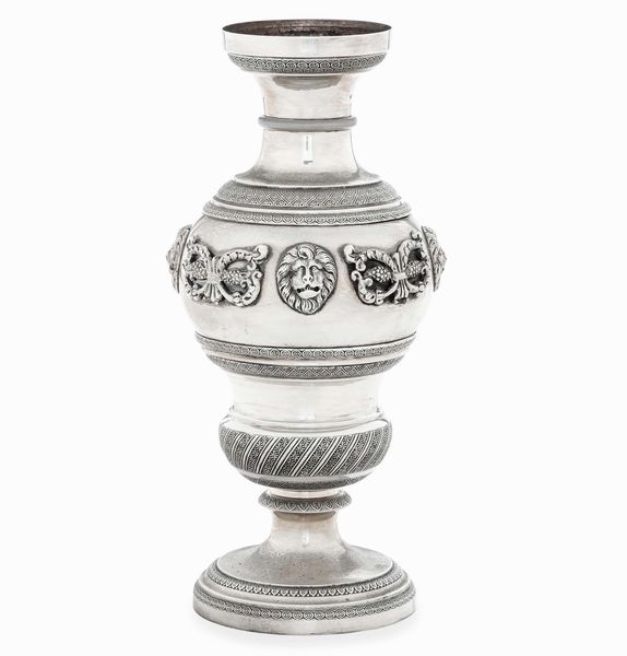 Vaso a balaustro. Regno di Sardegna (Novara ?), marchi camerali e di titolo in uso dal 1824 al 1872. Argentiere Ferdinando Canetti (1815-1824)  - Asta Argenti da Collezione | XX secolo - Associazione Nazionale - Case d'Asta italiane