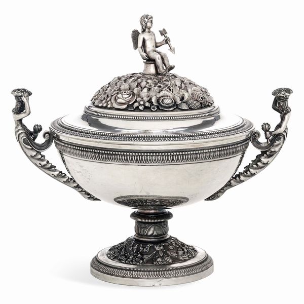 Tazza da puerpera. Milano, prima metà del XIX secolo. Argentiere Sciomachen  - Asta Argenti da Collezione | XX secolo - Associazione Nazionale - Case d'Asta italiane