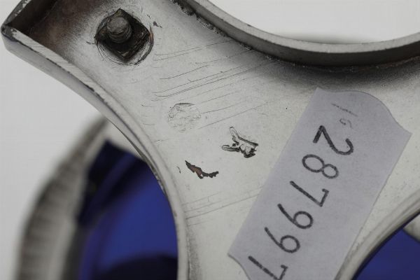 Coppia di saliere con vaschetta in vetro blu cobalto. Argenteria milanese del XIX secolo. Argentiere Caber  - Asta Argenti da Collezione | XX secolo - Associazione Nazionale - Case d'Asta italiane