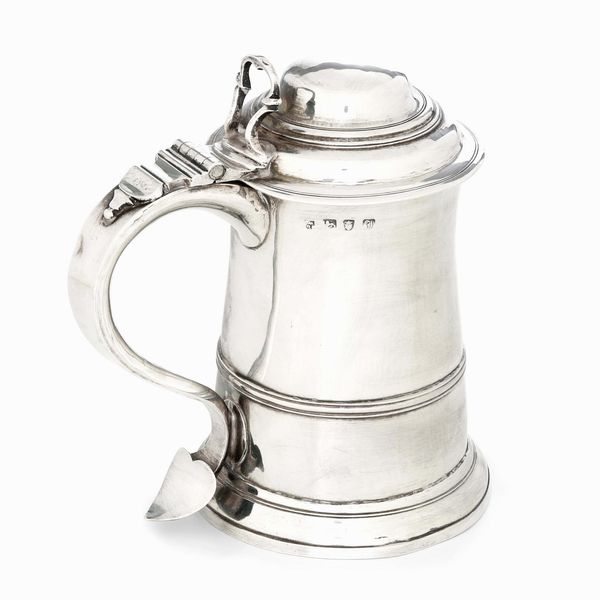 Tankard. Londra, 1764. Marchio dell'argentiere parziale di difficile interpretazione  - Asta Argenti da Collezione | XX secolo - Associazione Nazionale - Case d'Asta italiane