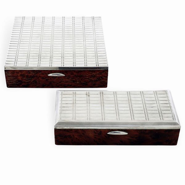 Due scatole. Argenteria italiana del XX secolo, una con marchio con fascio littorio in uso dal 1935 al 195, argentiere Cori Italo, Firenze  - Asta Argenti da Collezione | XX secolo - Associazione Nazionale - Case d'Asta italiane