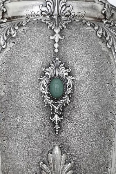 Grande vaso biansato. Argenteria artistica milanese del XX secolo  - Asta Argenti da Collezione | XX secolo - Associazione Nazionale - Case d'Asta italiane