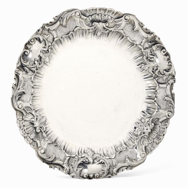 Vassoio. Argenteria milanese del XX secolo, argentiere Miracoli  - Asta Argenti da Collezione | XX secolo - Associazione Nazionale - Case d'Asta italiane