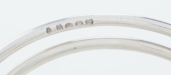 Coppia di candelabri. Bottega San Lorenzo, designer Antonio Piva, Milano 1970 ca  - Asta Argenti da Collezione | XX secolo - Associazione Nazionale - Case d'Asta italiane