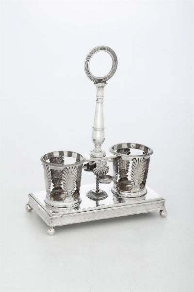 Oliera. Parigi, marchi in uso dal 1819 al 1833. Argentiere Garreau  - Asta Argenti da Collezione | XX secolo - Associazione Nazionale - Case d'Asta italiane