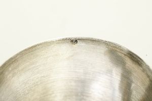 Collezione di undici calici eucaristici. Differenti manifatture italiane dal XVII al XX secolo e differenti materiali (bronzo, rame e argento) fusi, sbalzati, traforati, cesellati e dorati  - Asta Argenti da Collezione | XX secolo - Associazione Nazionale - Case d'Asta italiane