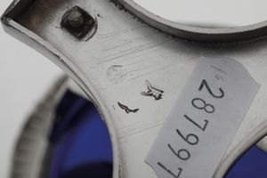 Coppia di saliere con vaschetta in vetro blu cobalto. Argenteria milanese del XIX secolo. Argentiere Caber  - Asta Argenti da Collezione | XX secolo - Associazione Nazionale - Case d'Asta italiane