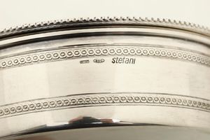 Scatolae ciotola. Argenteria artistica italiana. Argentiere Stefani, Bologna, XX secolo  - Asta Argenti da Collezione | XX secolo - Associazione Nazionale - Case d'Asta italiane