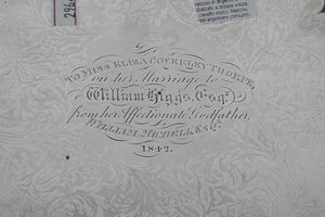 Salver. Londra 1841. Marchio dell'argentiere consunto  - Asta Argenti da Collezione | XX secolo - Associazione Nazionale - Case d'Asta italiane