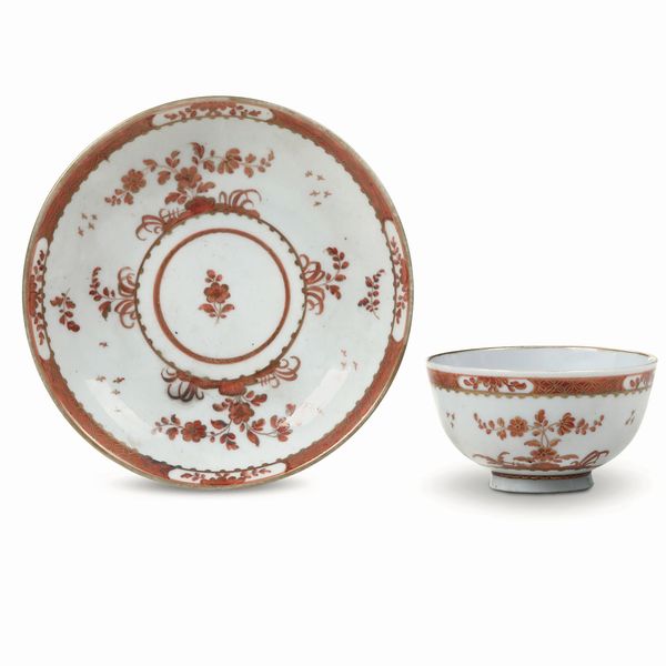 Tazza con piattino<BR>Venezia, Manifattura Cozzi, 1770 circa  - Asta Maioliche, Porcellane e Figure Venete di un Collezionista Veneziano - Associazione Nazionale - Case d'Asta italiane