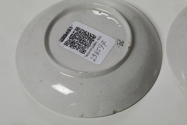 Coppia di tazze con piattino<BR>Nove, Manifattura Antonibon, 1780-1790<BR>  - Asta Maioliche, Porcellane e Figure Venete di un Collezionista Veneziano - Associazione Nazionale - Case d'Asta italiane