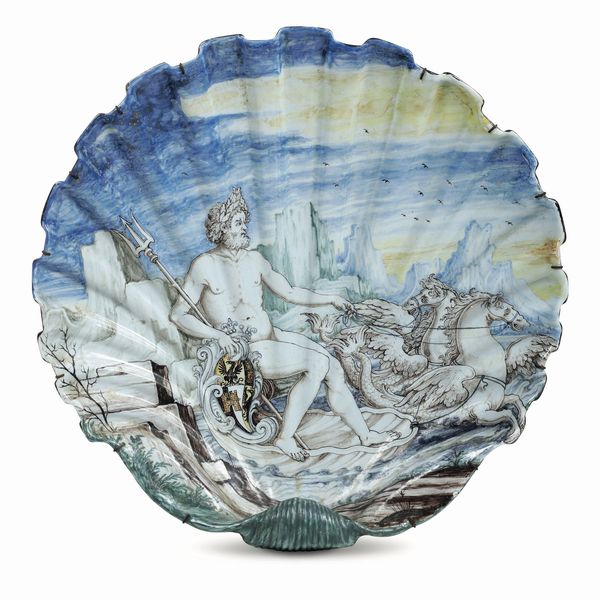 Grande vasca a conchiglia<BR>Pavia, Manifattura Rampini, ultimo quarto del XVII secolo<BR>  - Asta Maioliche, Porcellane e Figure Venete di un Collezionista Veneziano - Associazione Nazionale - Case d'Asta italiane