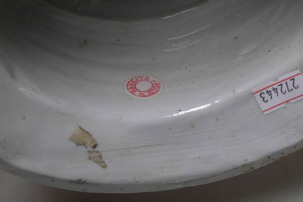 Grande gruppo<BR>Nove, Manifattura Antonibon, gestione Parolin, 1781-1802<BR><BR>  - Asta Maioliche, Porcellane e Figure Venete di un Collezionista Veneziano - Associazione Nazionale - Case d'Asta italiane