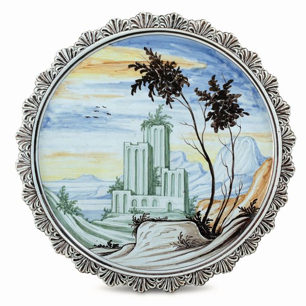 Alzata<BR>Pavia, fine XVII - inizio XVIII secolo  - Asta Maioliche, Porcellane e Figure Venete di un Collezionista Veneziano - Associazione Nazionale - Case d'Asta italiane