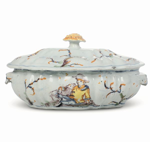 Zuppiera<BR>Savona, seconda met� del XVIII secolo<BR>  - Asta Maioliche, Porcellane e Figure Venete di un Collezionista Veneziano - Associazione Nazionale - Case d'Asta italiane